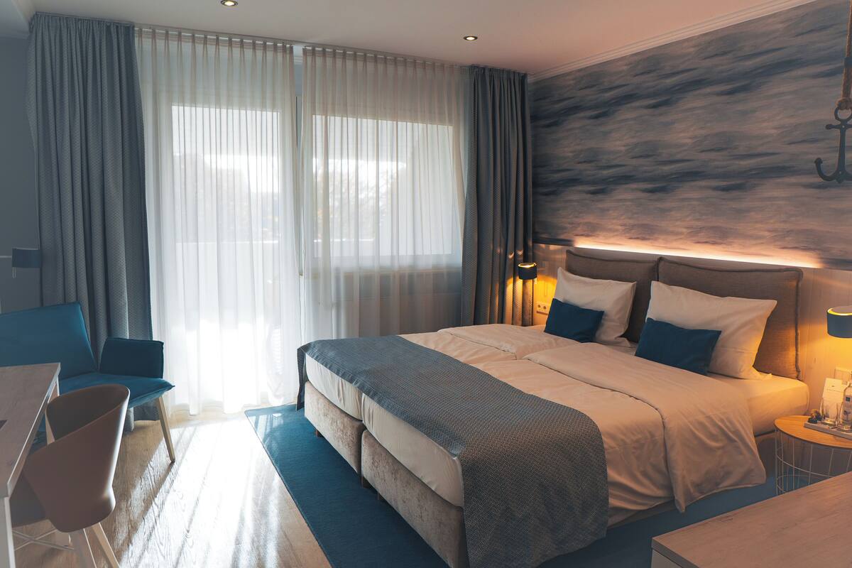 In-room safe, desk, travel cot, free WiFi