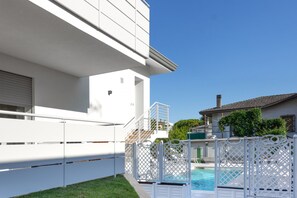 apartman, 1 hálószobával, erkély | Medence | Szabadtéri medence