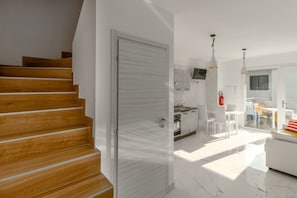 Living room - Elegant Apartment With Shared Pool (San Michele al Tagliamento)