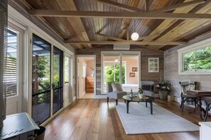 Interior - The Berry Dairy – relax in nature’s symphony (Berry)