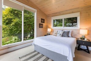 3 makuuhuonetta, silitysrauta/-lauta, Wi-Fi, vuodevaatteet