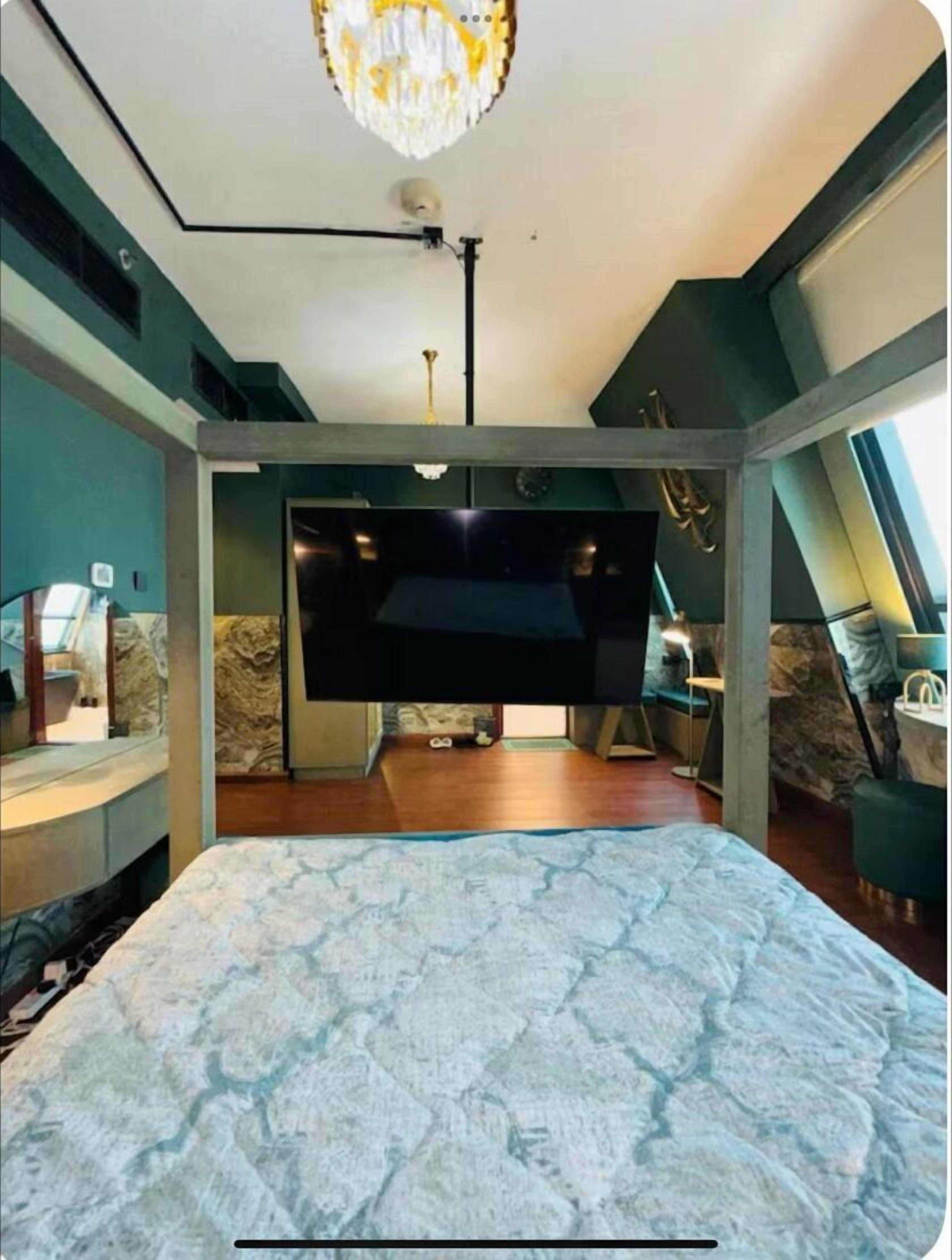 Ferros/tábuas de passar roupa, Wi-Fi, roupa de cama