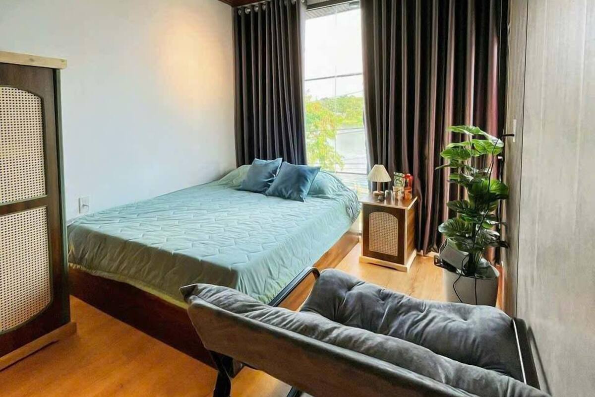 Family Room | Free WiFi