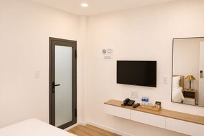 Standard Quadruple Room | Free WiFi - Hali Hotel Da Lat (Da Lat)