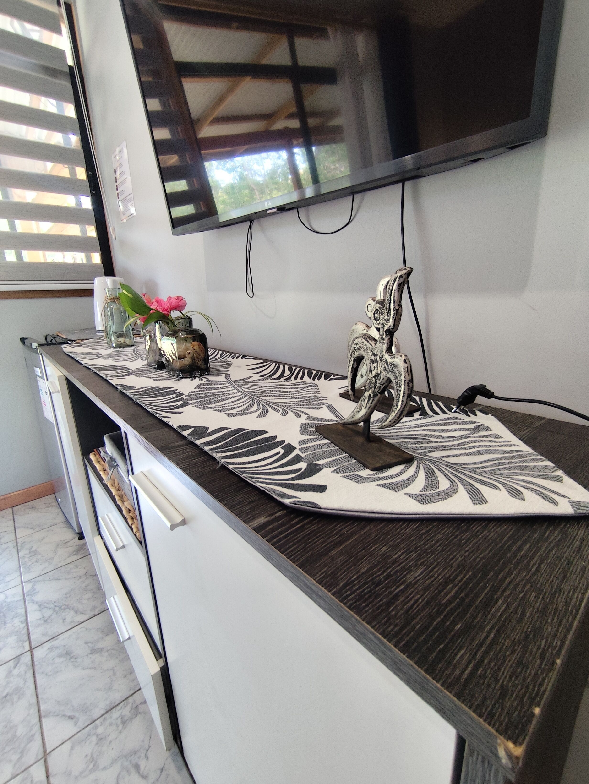 高级双人房, 1 张大床, 露台, 山景 | 办公桌、笔记本电脑工作区、遮光窗帘、免费 WiFi