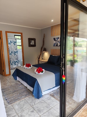 高級雙人房, 1 張加大雙人床, 露台, 山景 | 書桌、手提電腦工作空間、遮光窗簾/窗簾、免費 Wi-Fi