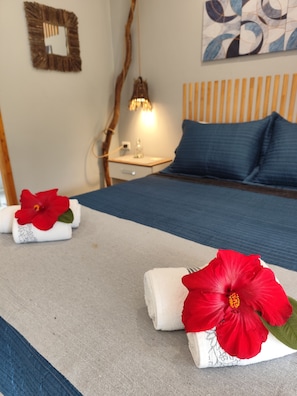 Superior Double Room, 1 Queen Bed, Patio, Mountain View