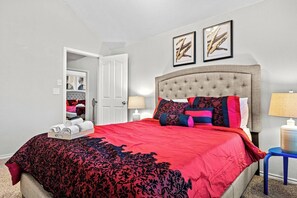 4 bedrooms - Spacious 4-bedroom Home for Relocating Families (Fort Worth)