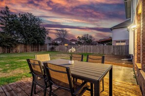4 bedrooms - Spacious 4-bedroom Home for Relocating Families (Fort Worth)