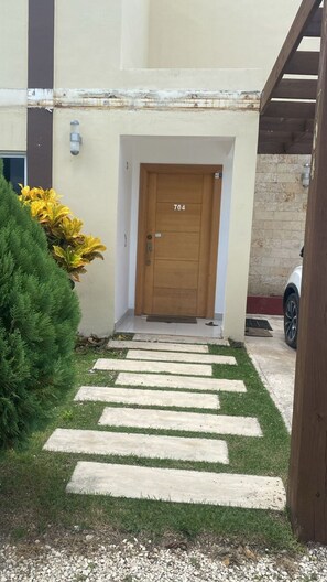 Exterior detail - Beautiful 3-bedroom villa with AC in welcoming Punta Cana (Punta Cana)