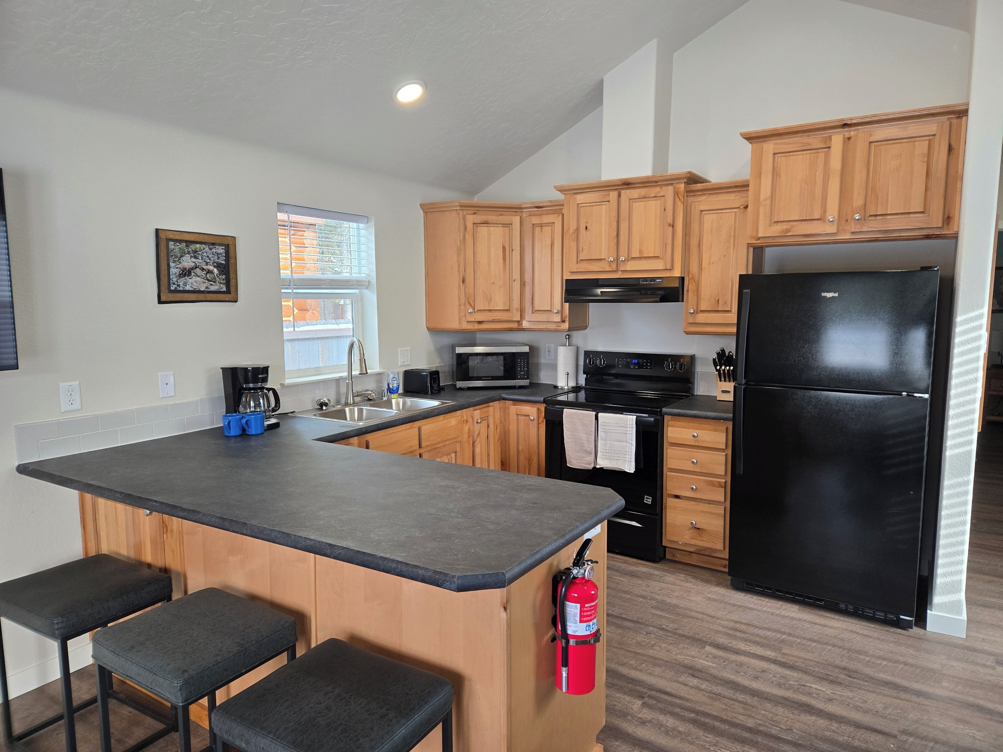 Micro-ondes, four, plaque de cuisson, lave-vaisselle