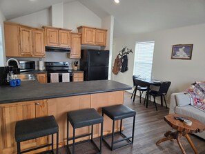 Micro-ondes, four, plaque de cuisson, lave-vaisselle