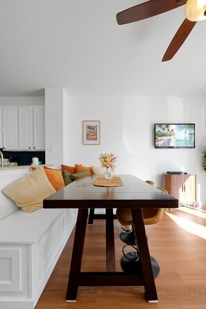 Dining - Private Pool~Baby Ready~Princess Playroom~Waterpark~10 min to Disney (Kissimmee)