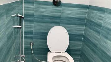 Shower, towels, soap, shampoo