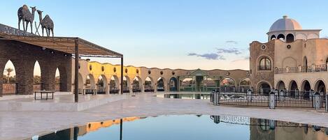 2 piscinas al aire libre