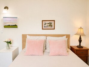 3 chambres, bureau, Wi-Fi, draps fournis