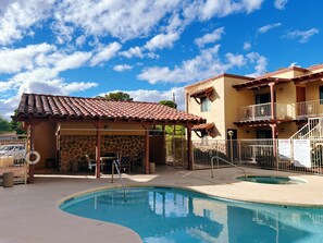 Outdoor pool - Relaxing Central Tucson Stay with Mountain View (Tucson)