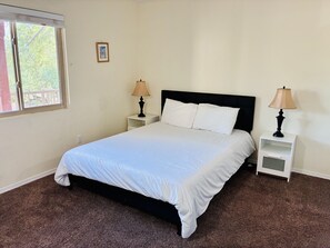 3 chambres, bureau, Wi-Fi, draps fournis