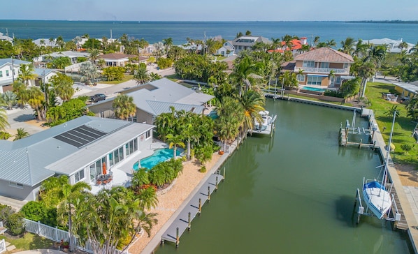 Exterior - Holmes Beach Gem • Heated Pool & Boat Dock (Holmes Beach)