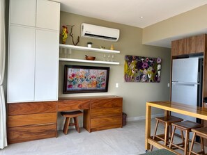 Interior - Ocean View Rooftop Pool Condo (Boca de Tomatlán)