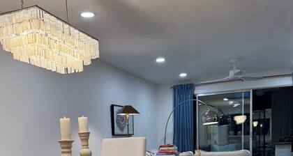 Perfect 2-bedroom condo with AC in nice Tarpon Springs. Four months minimum.