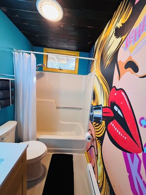 Bathroom - GET LUCKY ON LUPINE! Beautiful 2-bedroom chalet Sauna GamrRm Hottub Lake Harmony (Lake Harmony)