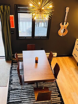 Dining - GET LUCKY ON LUPINE! Beautiful 2-bedroom chalet Sauna GamrRm Hottub Lake Harmony (Lake Harmony)