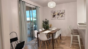 Dining - Modern Coachella Villa with Pool Spa and Game Room (Coachella)