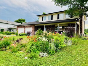 Exterior - Large self-contained room with private entrance. (Riverview)