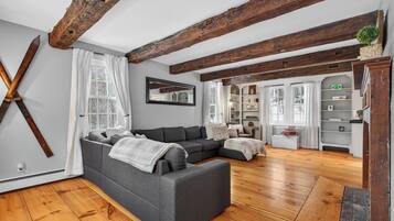 Smart TV, foosball, table tennis