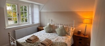 Cosy cottage annex near Weymouth. A slice of the village within reach of town.