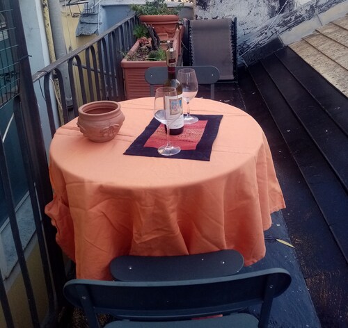 Genoa beautiful attic with terrace for exclusive use in the heart of the city