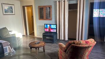 Comfort Cabin, Garden View | Ruang tamu