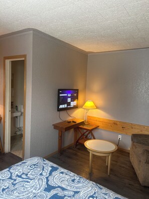 Chambre, 1 lit double | Coin séjour