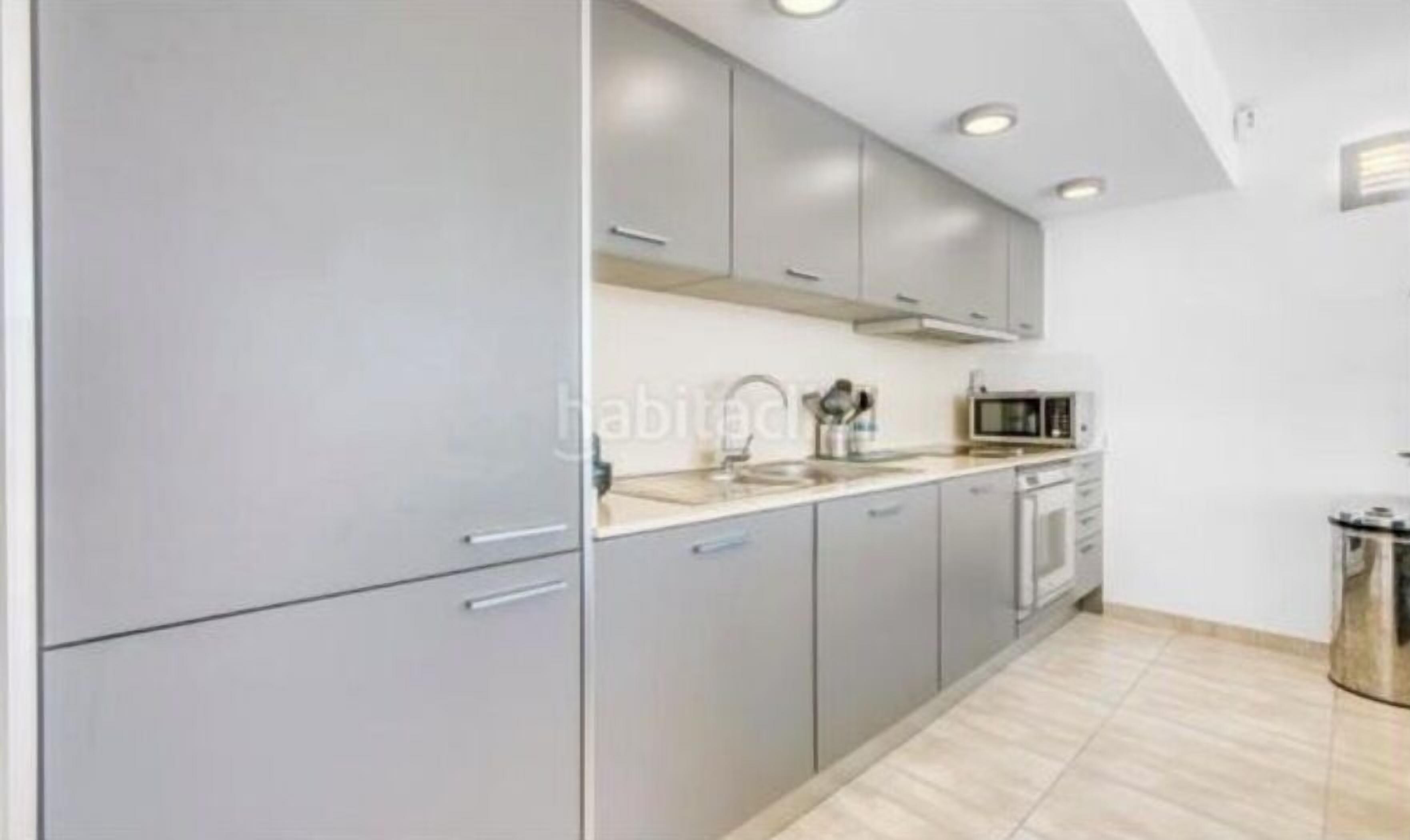 Mikrobølgeovn, ovn og kokeplater