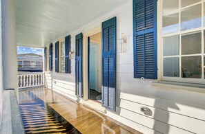 Exterior detail - Welcome to The Crystal Palace — Perfect Blend of Downtown Luxury & Beach Retreat (Charleston)