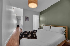 1 bedroom, WiFi, bed sheets - NEW WeHo Hotspot | 8 min Broadway, DTN + Music Row (Nashville)