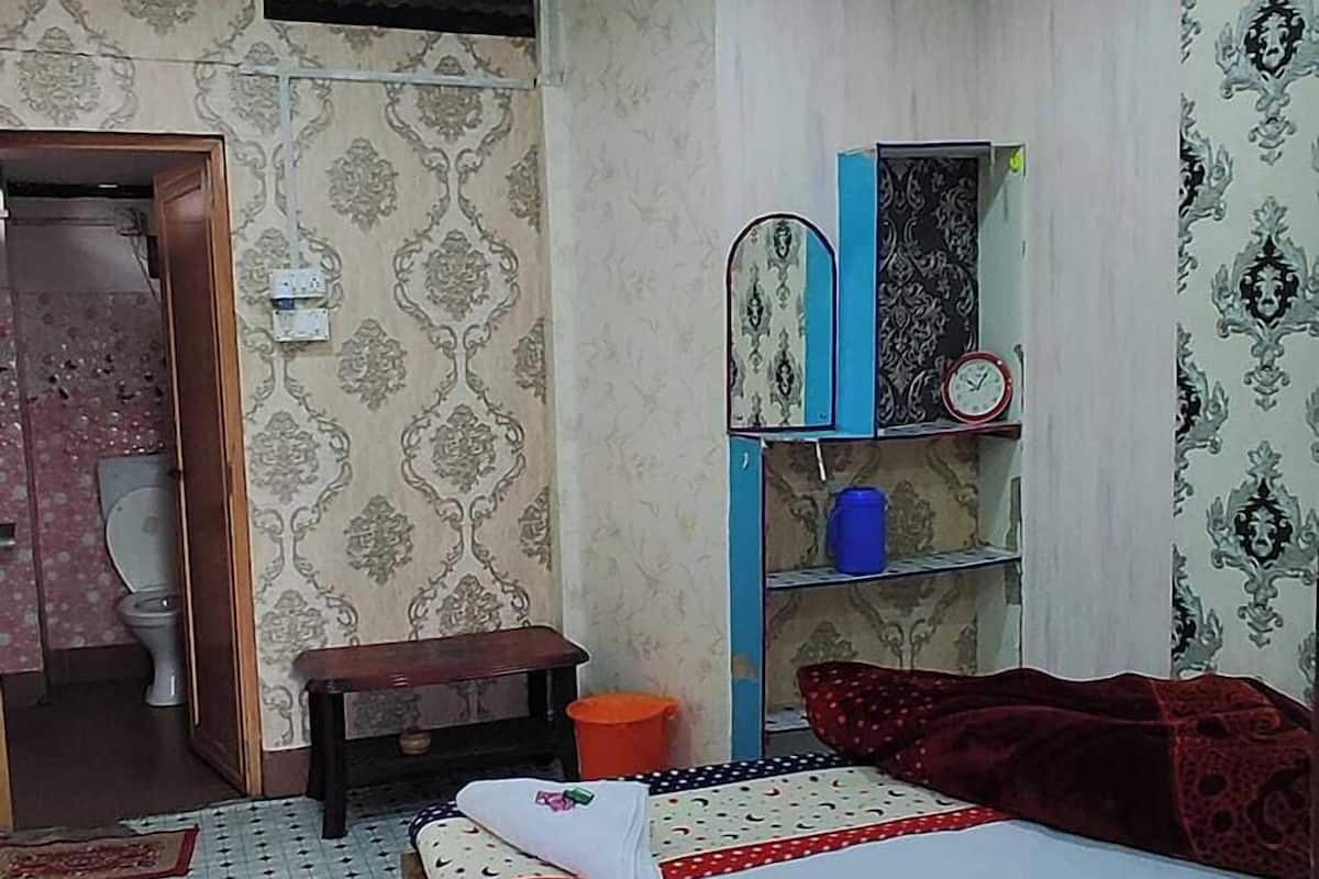 Wifi gratis, decoración personalizada y muebles diferentes 