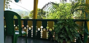 Kamar Single, balkon, pemandangan sungai | Interior