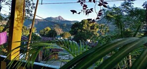 Habitación individual familiar, balcón, vistas al río | Interior