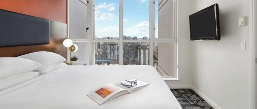 🏟️ Walk to BC Place – 2-Bedroom Suite for FIFA 2026 Fans (Downtown Vancouver)