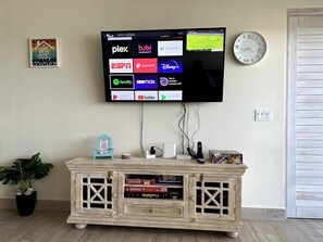 Apartment, 2 Bedrooms, Accessible, Smoking | Room amenity