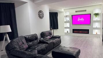 Hus - 5 soveværelser - handicapvenligt - terrasse | Stue