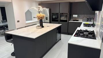 Hus - 5 soveværelser - handicapvenligt - terrasse | Interiør