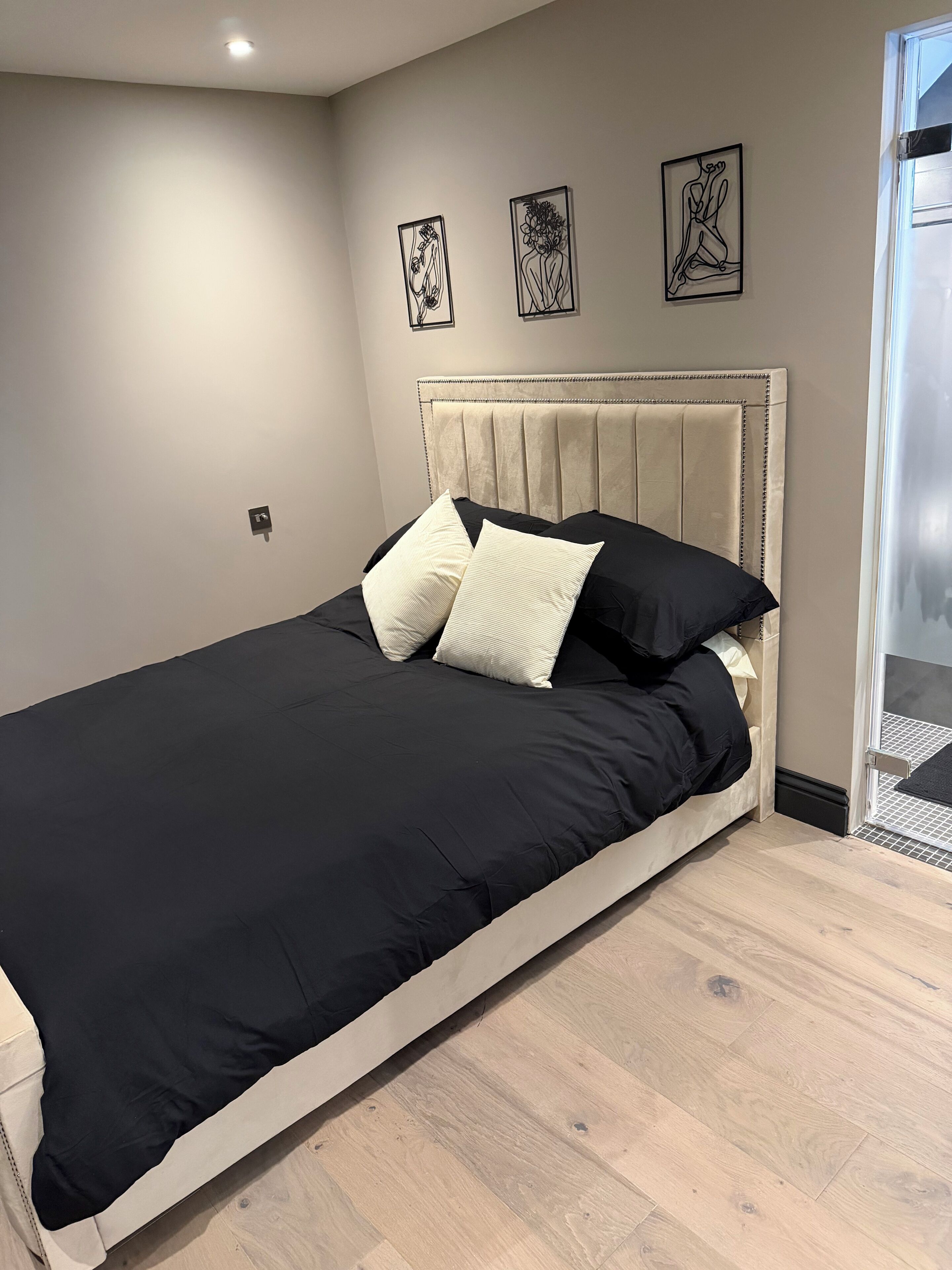 1 Schlafzimmer, Bügeleisen/Bügelbrett, kostenloses WLAN, Bettwäsche