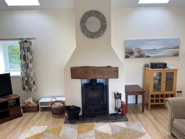 独立别墅, 1 间卧室, 无障碍, 吸烟房 | 客厅 | 书