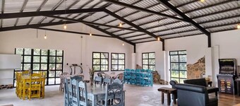 Nectar Organic Farmstay Coworking/Kiwi Cabin