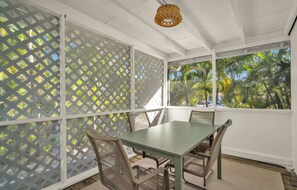 Dining - Later, Gator - Pool - Canal - Wilton Drive (Oakland Park)
