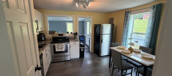 Cozy 2-bedroom house in beautiful Andrews,NC with theater room and air hockey.
