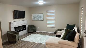 Télévision, cheminée